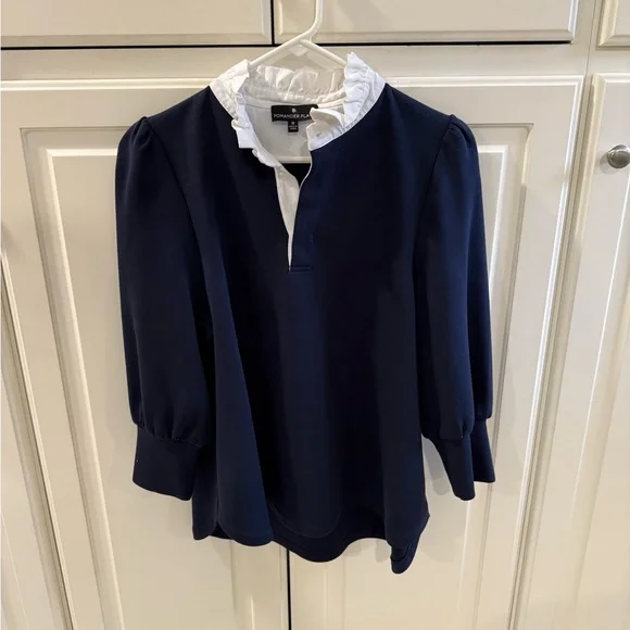Pomander Place Tuckernuck Navy Blouse size Medium - Picture 2 of 5